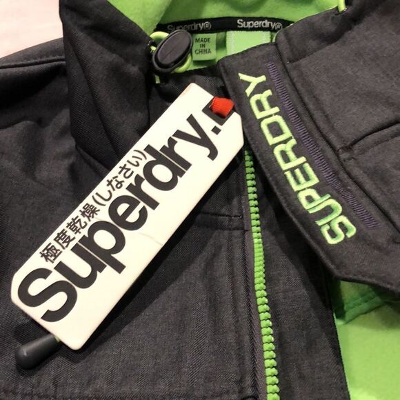 SUPERDRY WINDTREKKER Dark Grey Marl/Fluro Green Size Large NWT - Picture 8 of 9